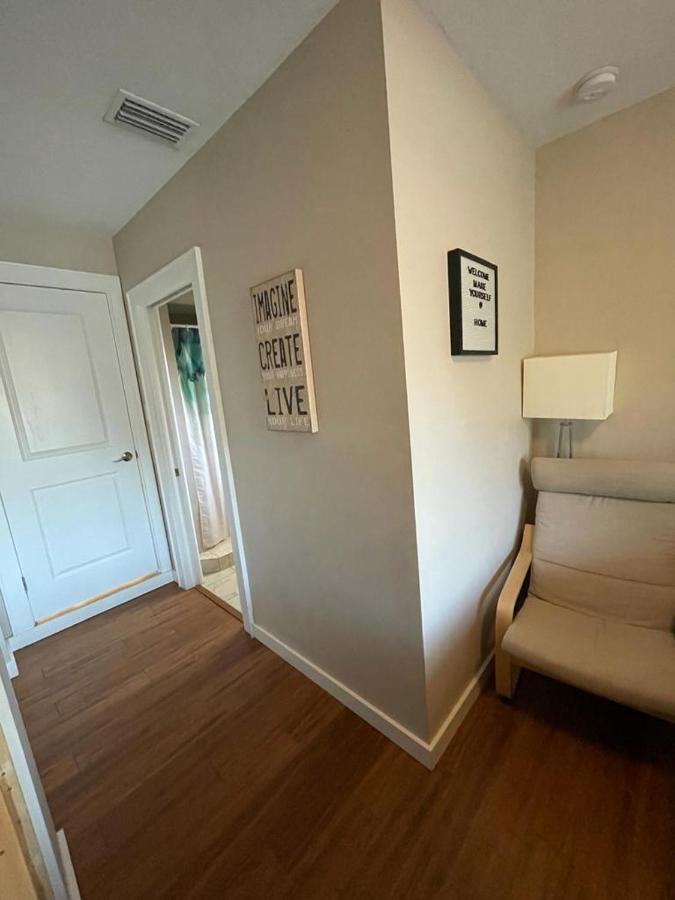 Quaint Guest Room Close To Siesta Key ساراسوتا المظهر الخارجي الصورة